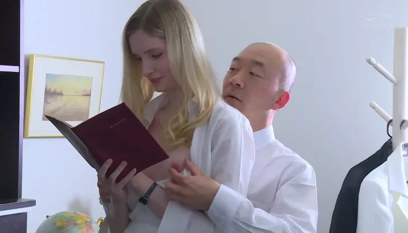 Bà xã chấp nhận làm em người yêu cho đối tác của gã chồng để trả nợ