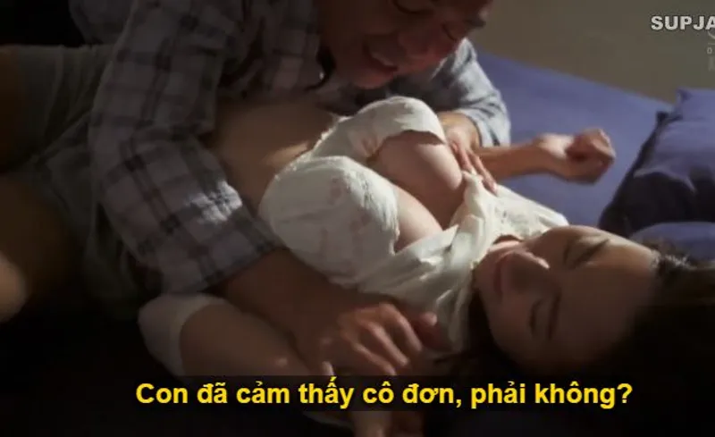Nhìn con trai mải miết lao vào việc làm khiến bồ của nó buồn bã cô quạnh, ông bố chồng liều lĩnh đè ra xxx con dâu.